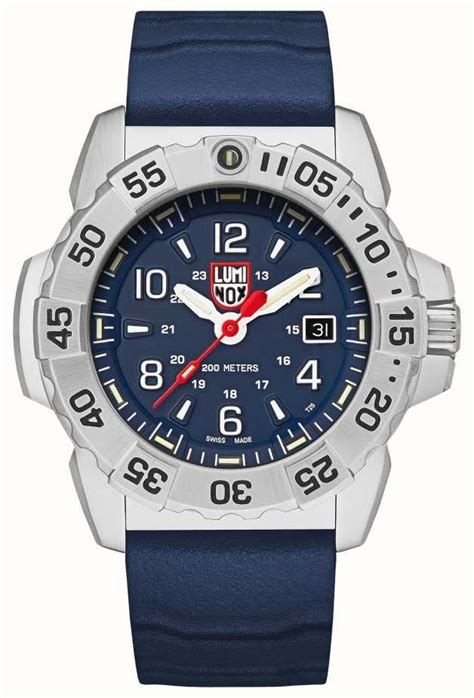 luminox 3250 blue.